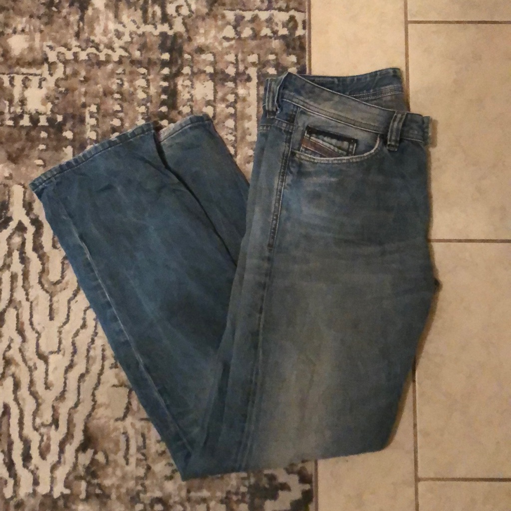 Diesel Viker-R-Box Jeans